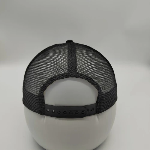 5panels-trucker-hat-4