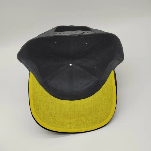 custom-6panels-acrylic-snapback-cap-2